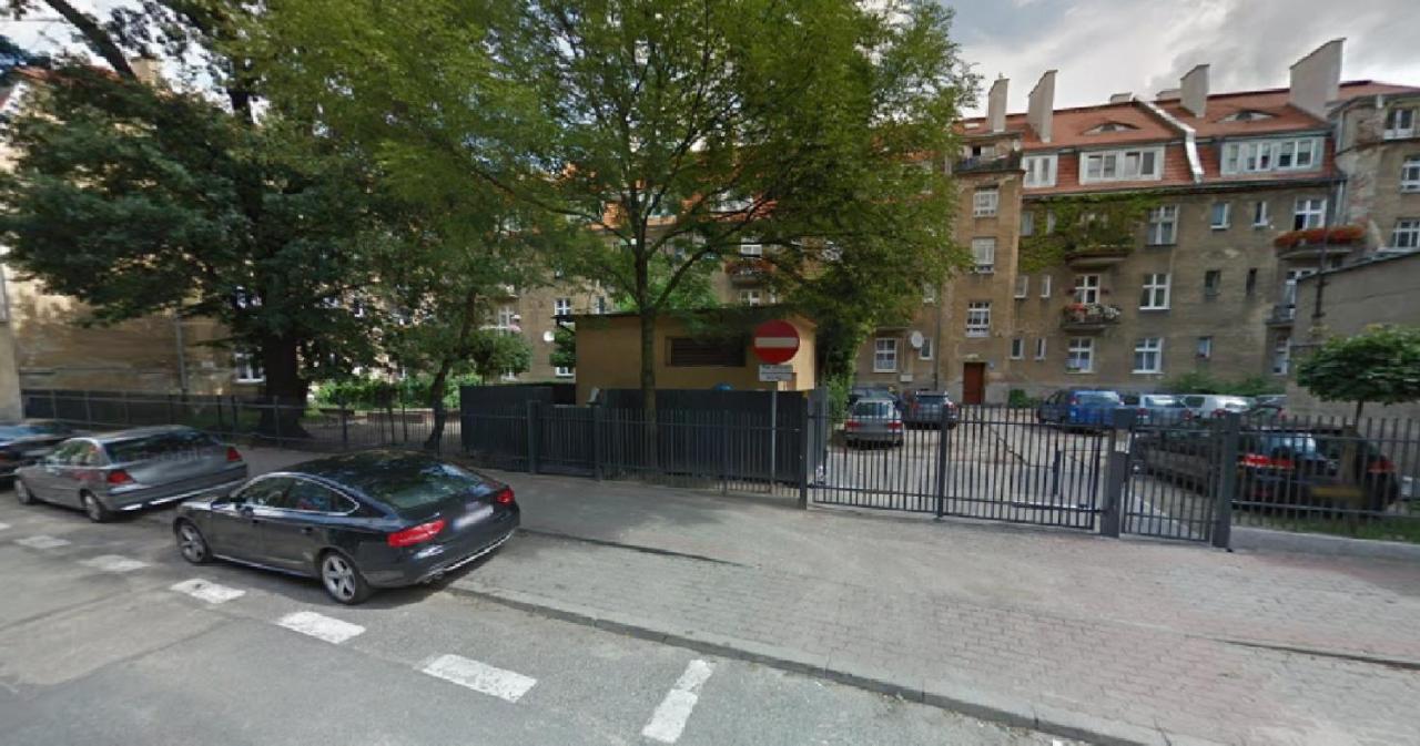 Kawalerka W Centrum Kalisza Exterior foto